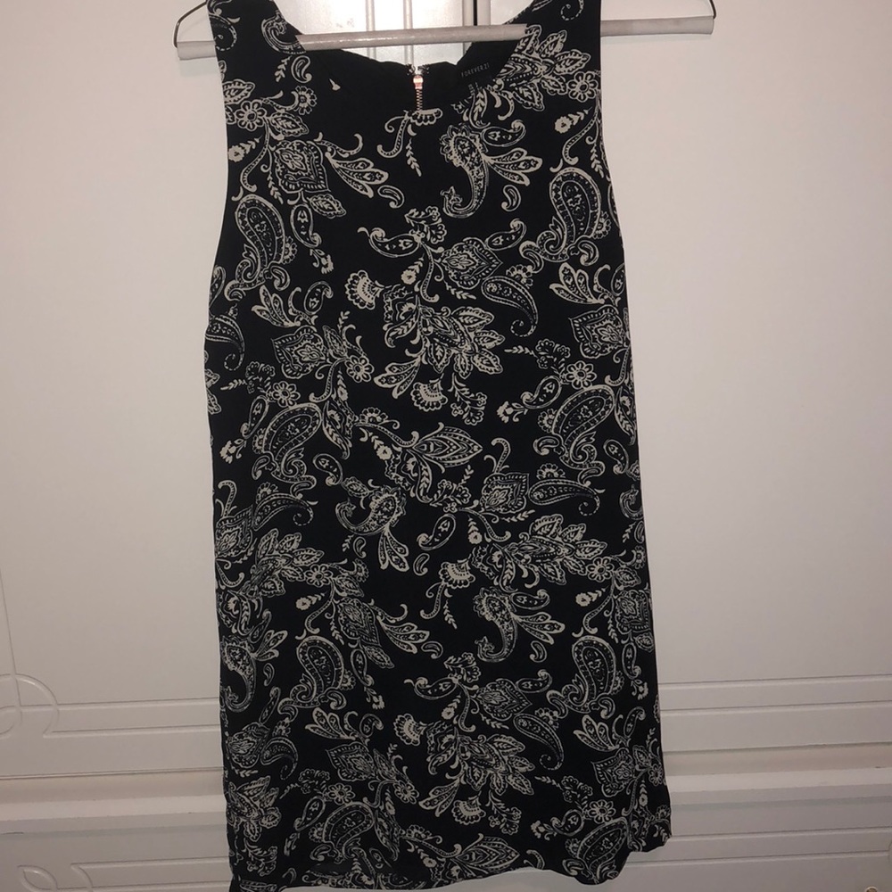 Forever 21 paisley dress